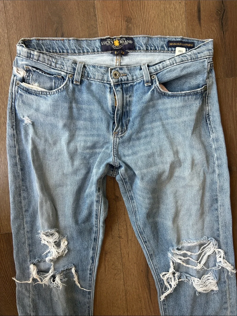 Lucky Brand Men's Light Blue Distressed Slim Straight Jeans ! Size 8/29
